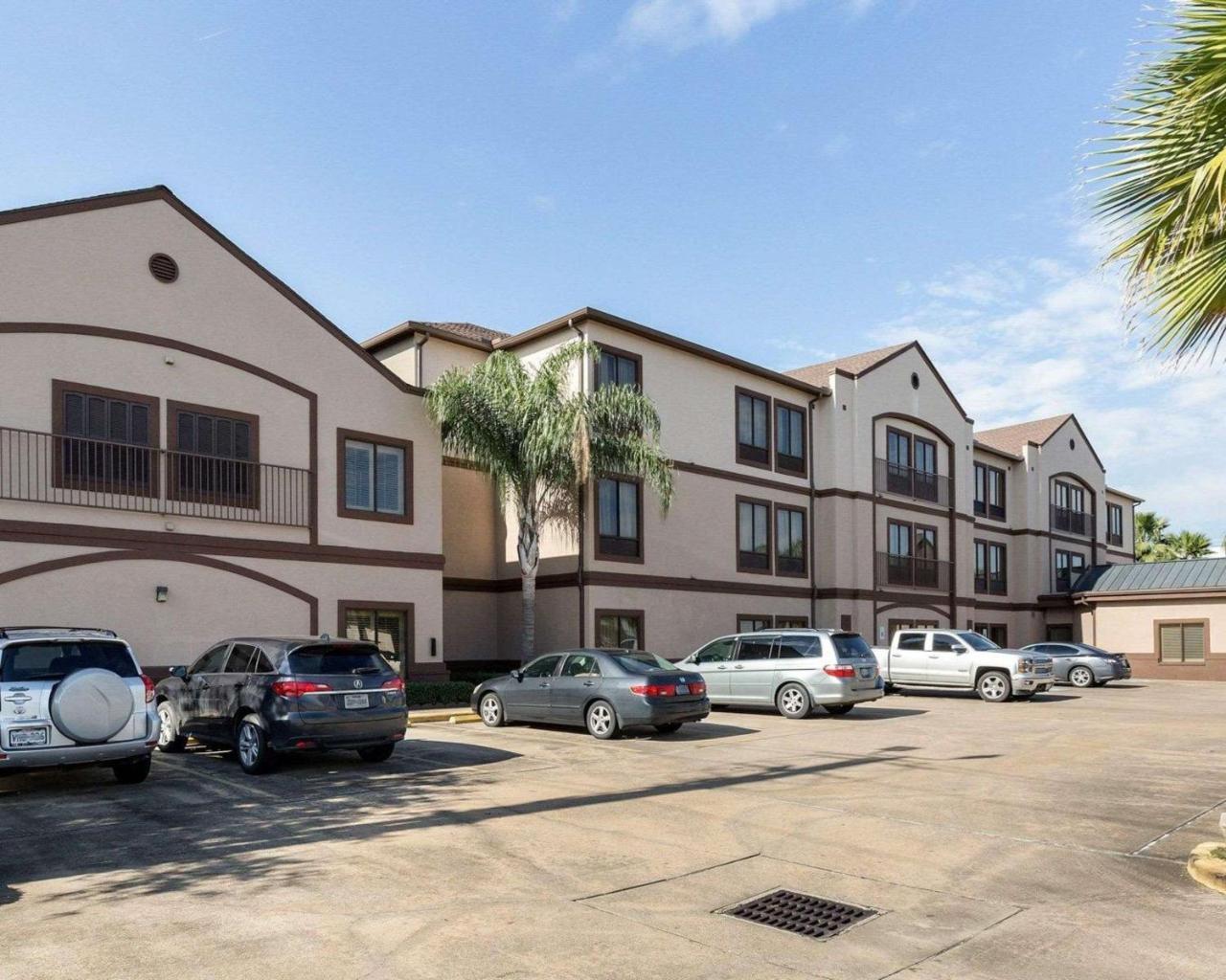 Comfort Suites Lake Jackson Clute Exterior foto